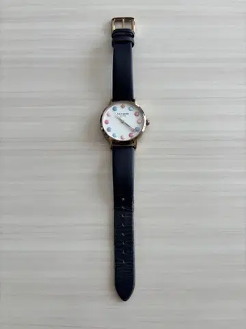 케이트 스페이드 손목시계 네이비 도트 디자인