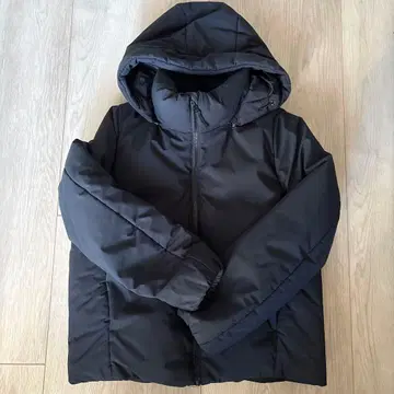 유니클로 하이브리드 다운 파카 후드 탈부착 가능