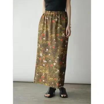 새상품 야마다야 라디에이트 플라워 프린트 리브 타이트 스커트