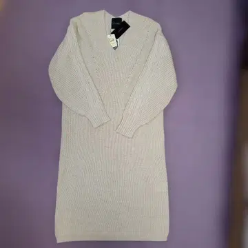 [ 미사용 새상품 ] ROSSO 아이보리 V넥 니트 원피스