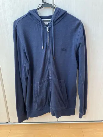 라코스테 후드 부착 후드티