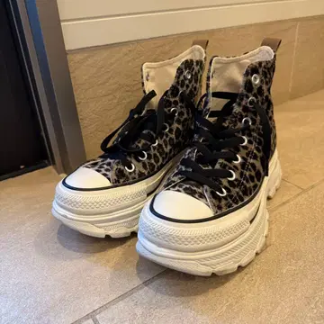CONVERSE ALL STAR 레오파드 무늬 스니커즈