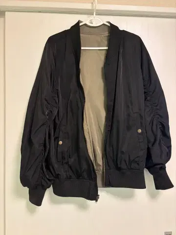 리버서블 자켓 블랙 카키