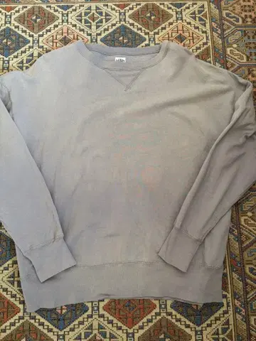 RIDING HIGH HOLIDAYS COMFORT 그레이 맨투맨