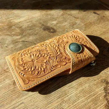 카빙 내추럴 가죽 장지갑