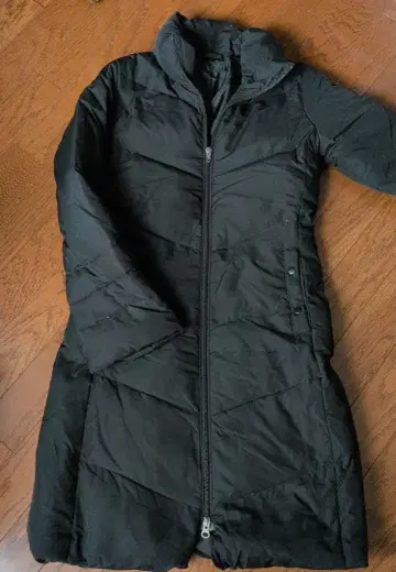 블랙 다운 자켓