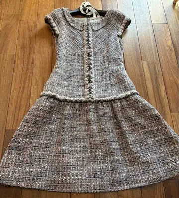Rene 루네 최고급 트위드 원피스 맞나요? 약 120000엔?