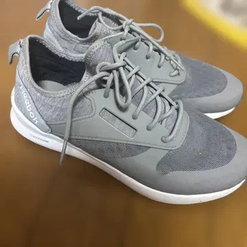 리복 DMXFOAM 그레이 스니커즈