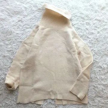 최근 저널 스탠다드 리룸 터틀넥 풀오버 해밀턴