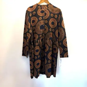 기하학 패턴 롱 원피스 (긴팔)