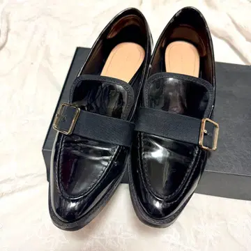 ZARA 버클 블랙 로퍼 37