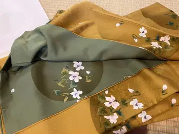 이중 기모노 코몬 날염 패턴 노랑 작은 꽃 달 그린