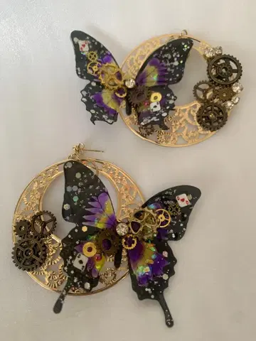 스팀펑크 커다란 나비 귀걸이 보라색