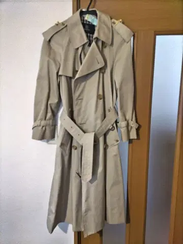 아쿠아 스큐텀 남성용 트렌치코트