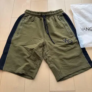 VANQUISH FITNESS 올리브 그린 숏팬츠