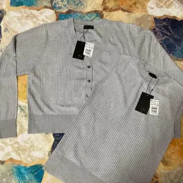 미사용 새상품 야마다야Aga 실버 가디건 앙상블