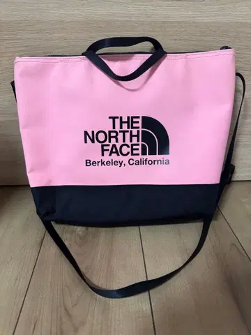 THE NORTH FACE 핑크/블랙 숄더백 사코슈