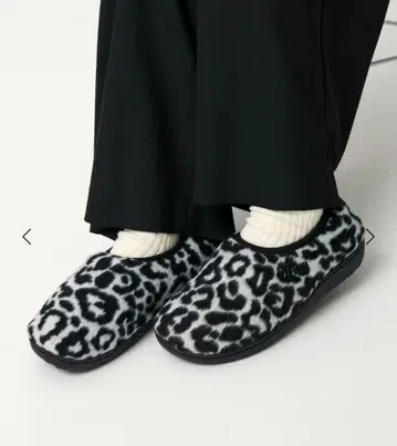 새상품 SUBU VAMP 레오파드 슬리퍼/슬립온