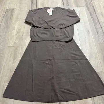 IT'S DEMO 브라운 스커트 셋업