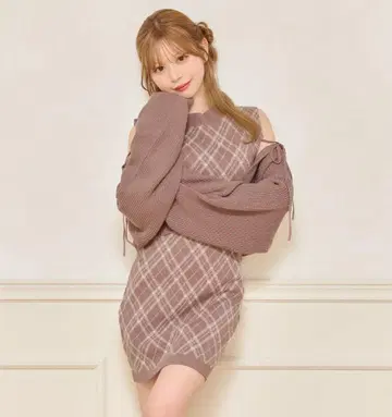 레이어드 스타일 니트 원피스