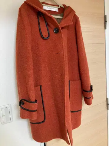 DoCLASSE 후드 부착 코트