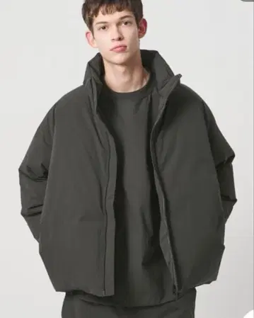 UNITED ARROWS BY 다이스케 오바나 TFT 다운 재킷