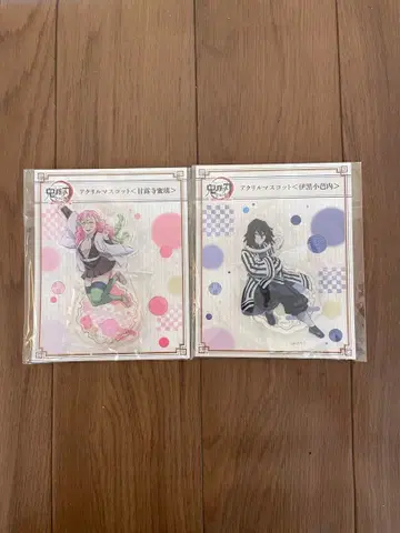 귀멸의 칼날 칸로지 미츠리 & 이구로 오바나이 아크릴 스탠드 세트