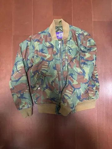 더 노스페이스 MA-1 카모플라쥬 자켓