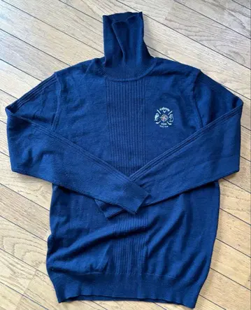 캘러웨이 네이비 하이넥 스웨터 L 사이즈