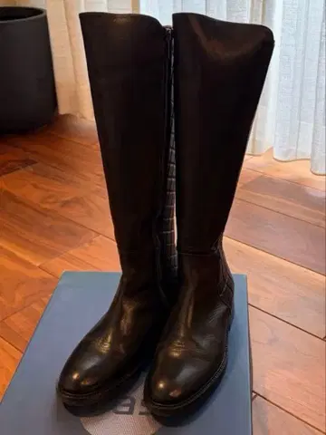 RAS made in spain 블랙 가죽 퀼팅 롱 부츠