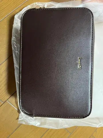 ungrid 다크 브라운 숄더백