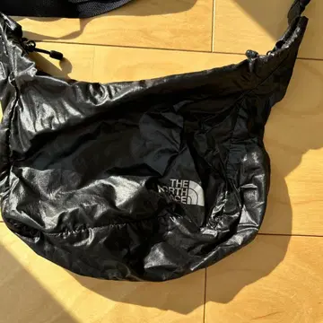 THE NORTH FACE 블랙 숄더백