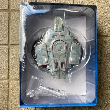 U.S.S. Defiant 스탠드 포함 모델