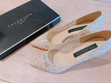 타라논토 바이 다이애나 스톤 부착 튤 레이스 시어 씰 펌프스 23.5