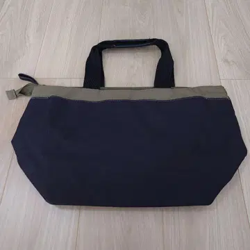 AfternoonTea Wardrobe 블랙/카키 나일론 토트백