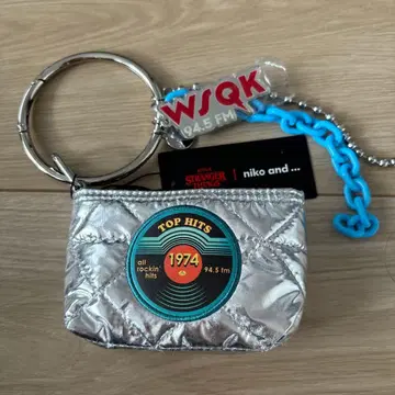 기묘한 이야기 니코앤드 링 파우치 참 실버