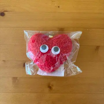 SKY-HI HPY LIFE 하트형 키체인