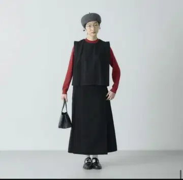 울 혼방 턱 숄더 숏 베스트