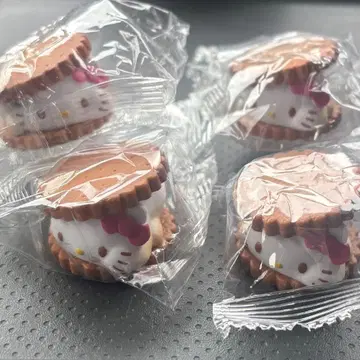 4개 세트 후뉴토 스모어 샌드 [ 헬로키티 ]