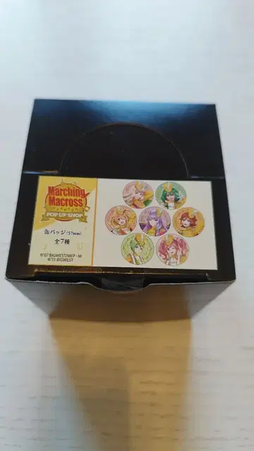 마크로스 Marching MACROSS [ 캔뱃지 세트 ] 새상품