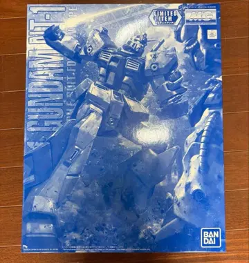 건담베이스 한정판 MG 건담 NT-1 Ver.2.0 클리어 컬러