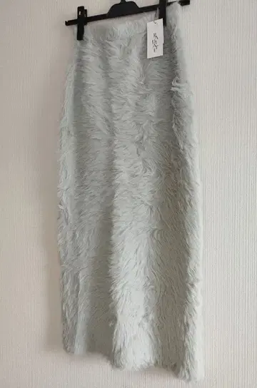 [ 미사용품 ] 라디에이트 퍼 롱 스커트 라이트 그레이 정가 13500엔