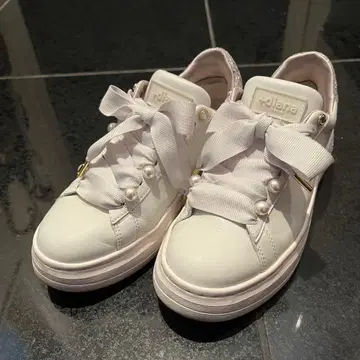 +daiana 펄 비쥬 스니커즈