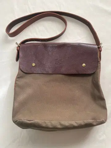 일비종떼 숄더백