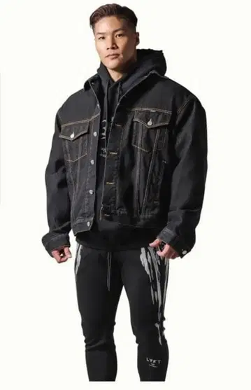 LYFT 백 엠블럼 데님 재킷 블랙