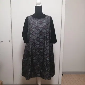 시착용 오시마 명주. 기하학 패턴의 A라인 원피스. 좌우 포켓 부착