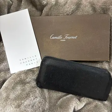 [ 구하기 어려움 한정품 ] Camille Fournet 장지갑