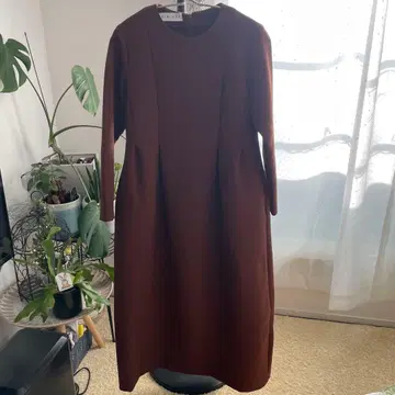 RIM.ARK 브라운 계열 롱 원피스 긴팔