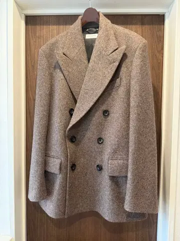 새상품급 DRIES VAN NOTEN 드리스반노튼 코트