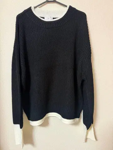 ottilie (오틸리에) 배색 니트